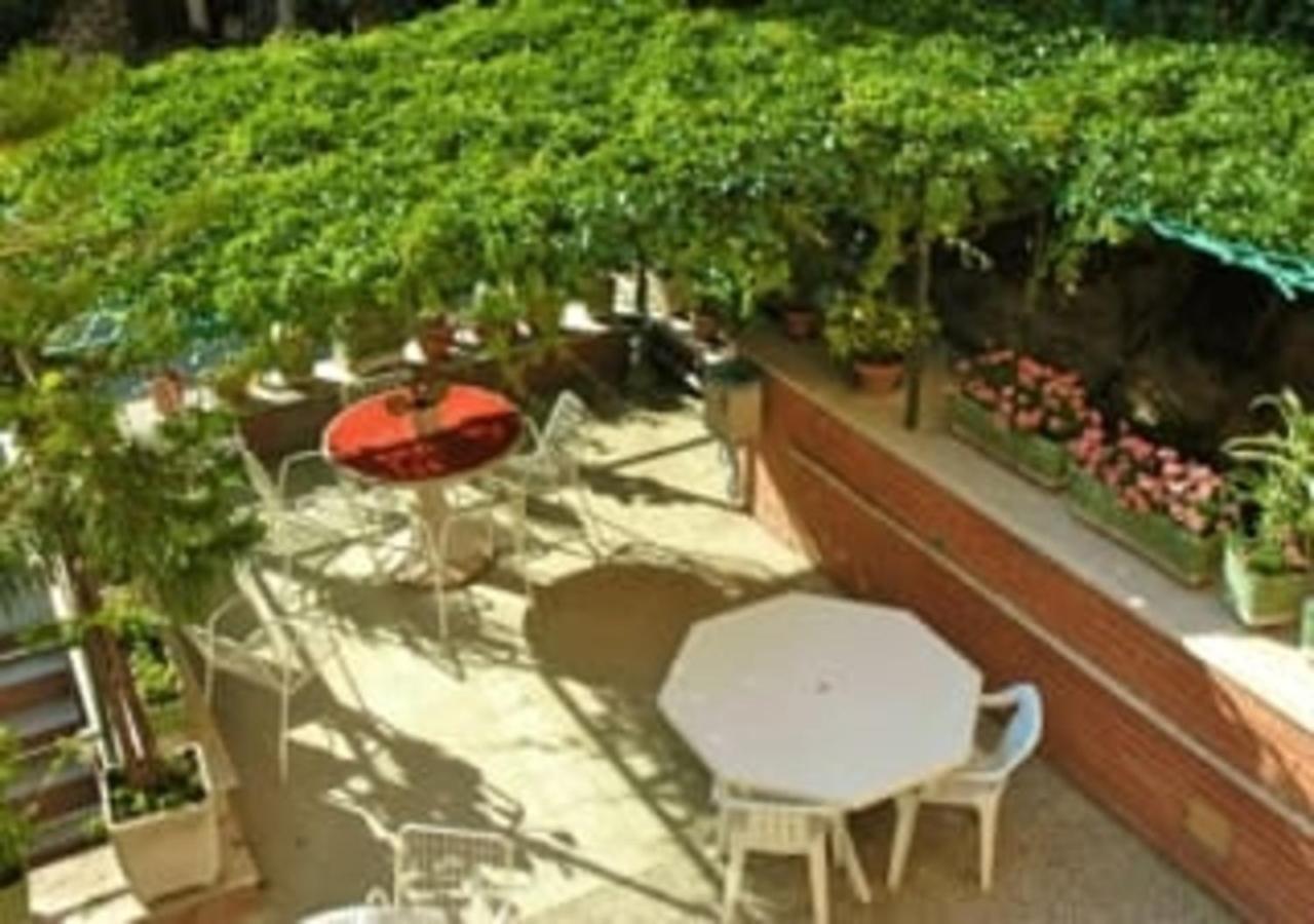 Suore Concezioniste Missionarie - Carmen Salles Roma Bed & Breakfast Luaran gambar