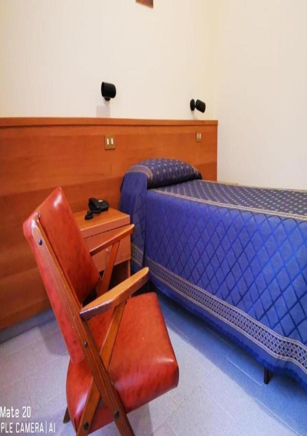 Suore Concezioniste Missionarie - Carmen Salles Roma Bed & Breakfast Luaran gambar