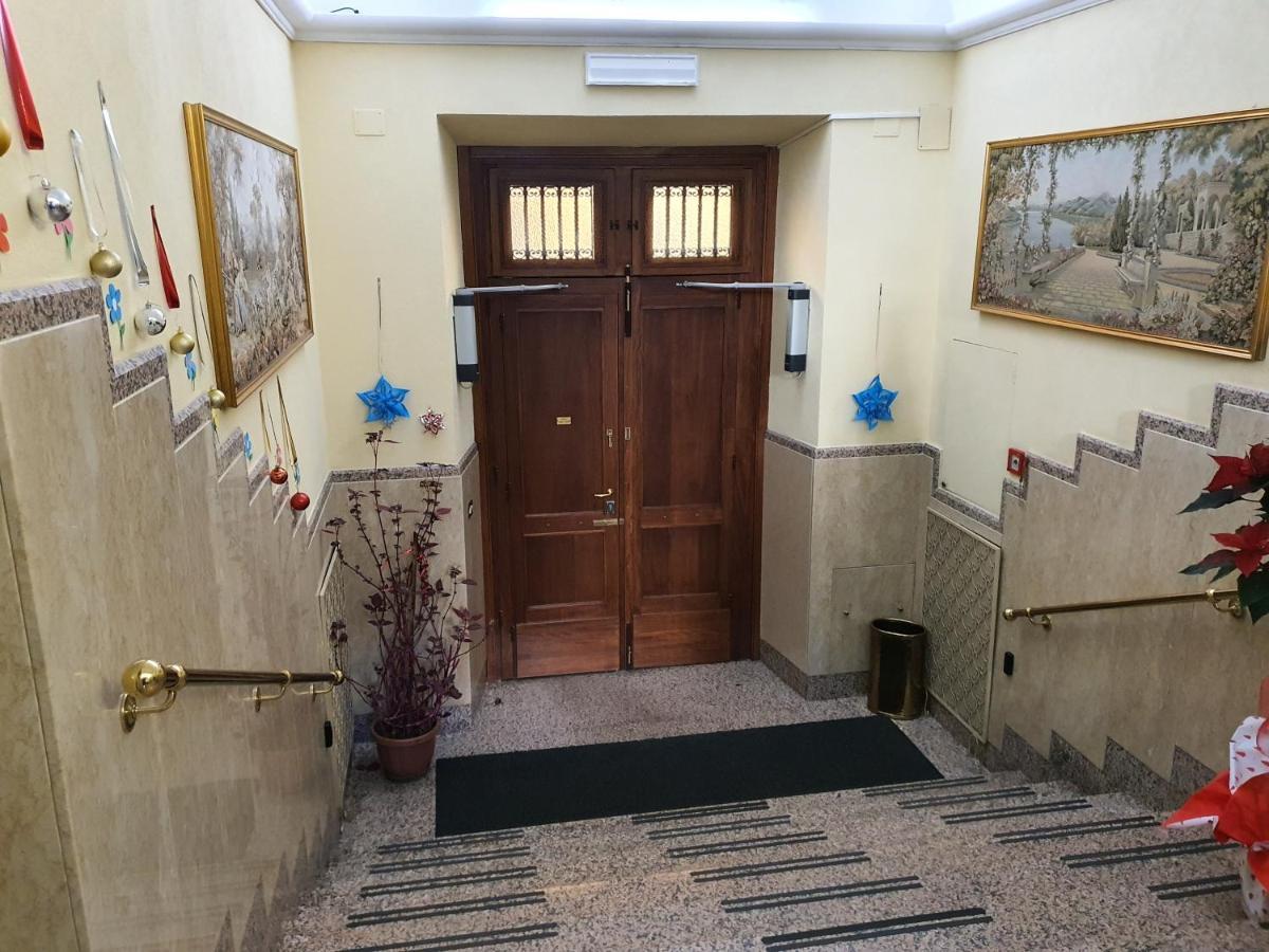 Suore Concezioniste Missionarie - Carmen Salles Roma Bed & Breakfast Luaran gambar