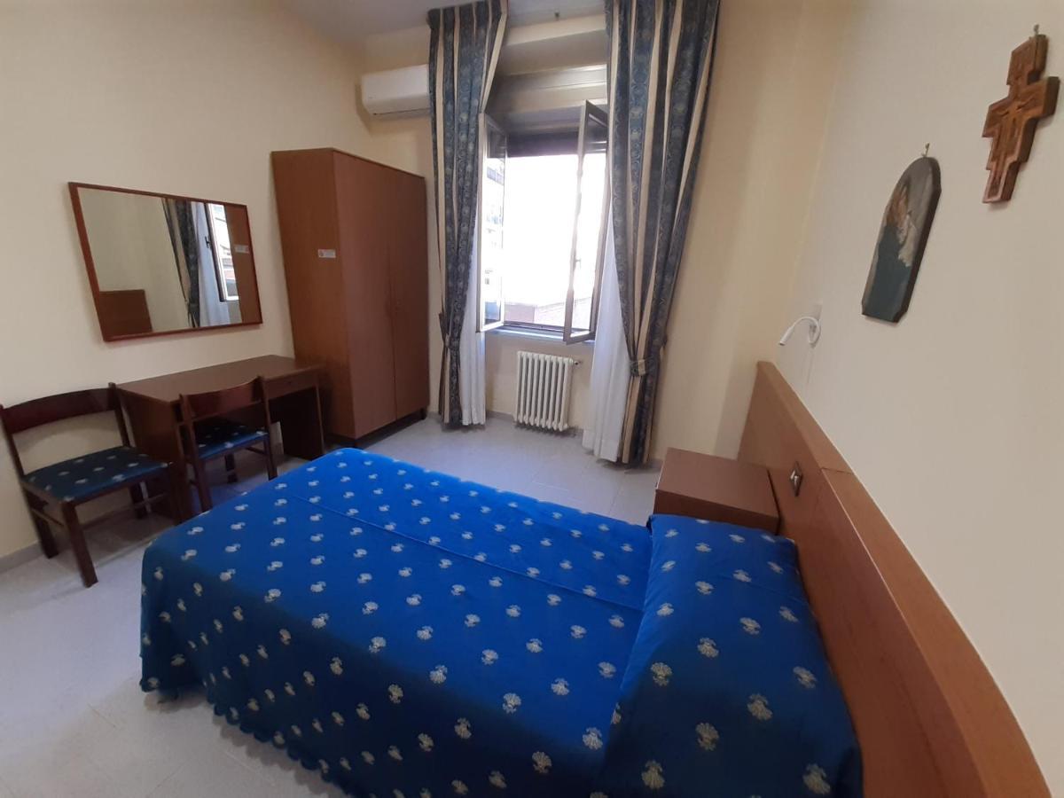 Suore Concezioniste Missionarie - Carmen Salles Roma Bed & Breakfast Luaran gambar