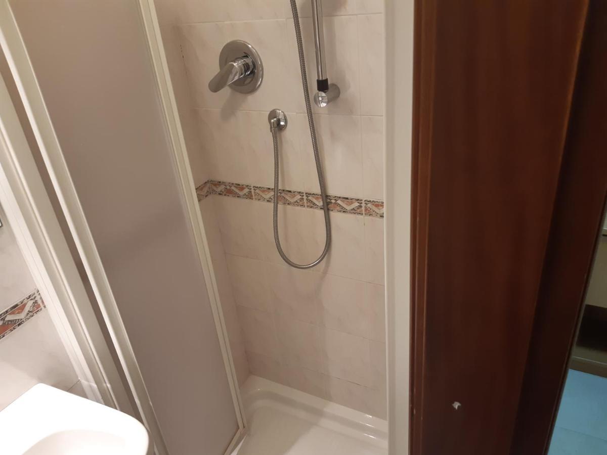 Suore Concezioniste Missionarie - Carmen Salles Roma Bed & Breakfast Luaran gambar